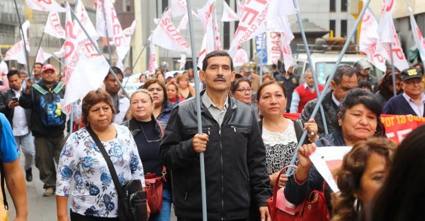 SUTEP convoca a una movilización para exigir reformas en el sector educativo (24 de noviembre)