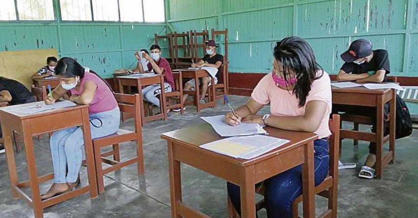 Nuestro objetivo es volver a clases sin sobrepasar los límites de la pandemia, dijo el ministro de Educación, Ricardo Cuenca.
